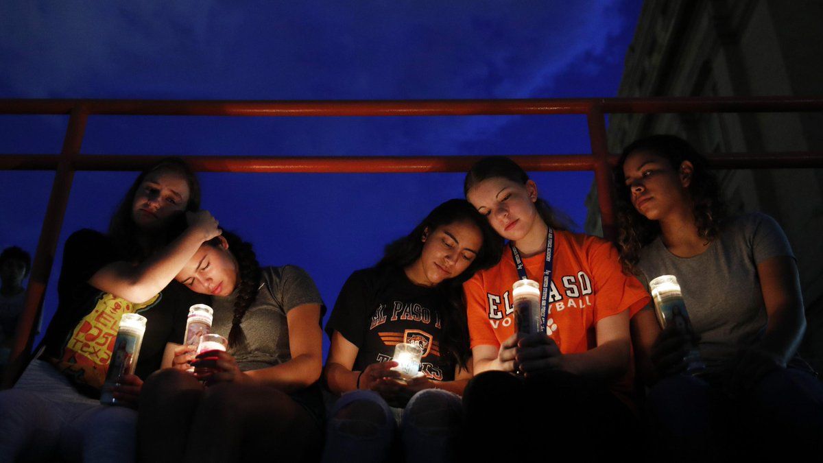 oh my god twitter doesn’t include alt text from images in their API